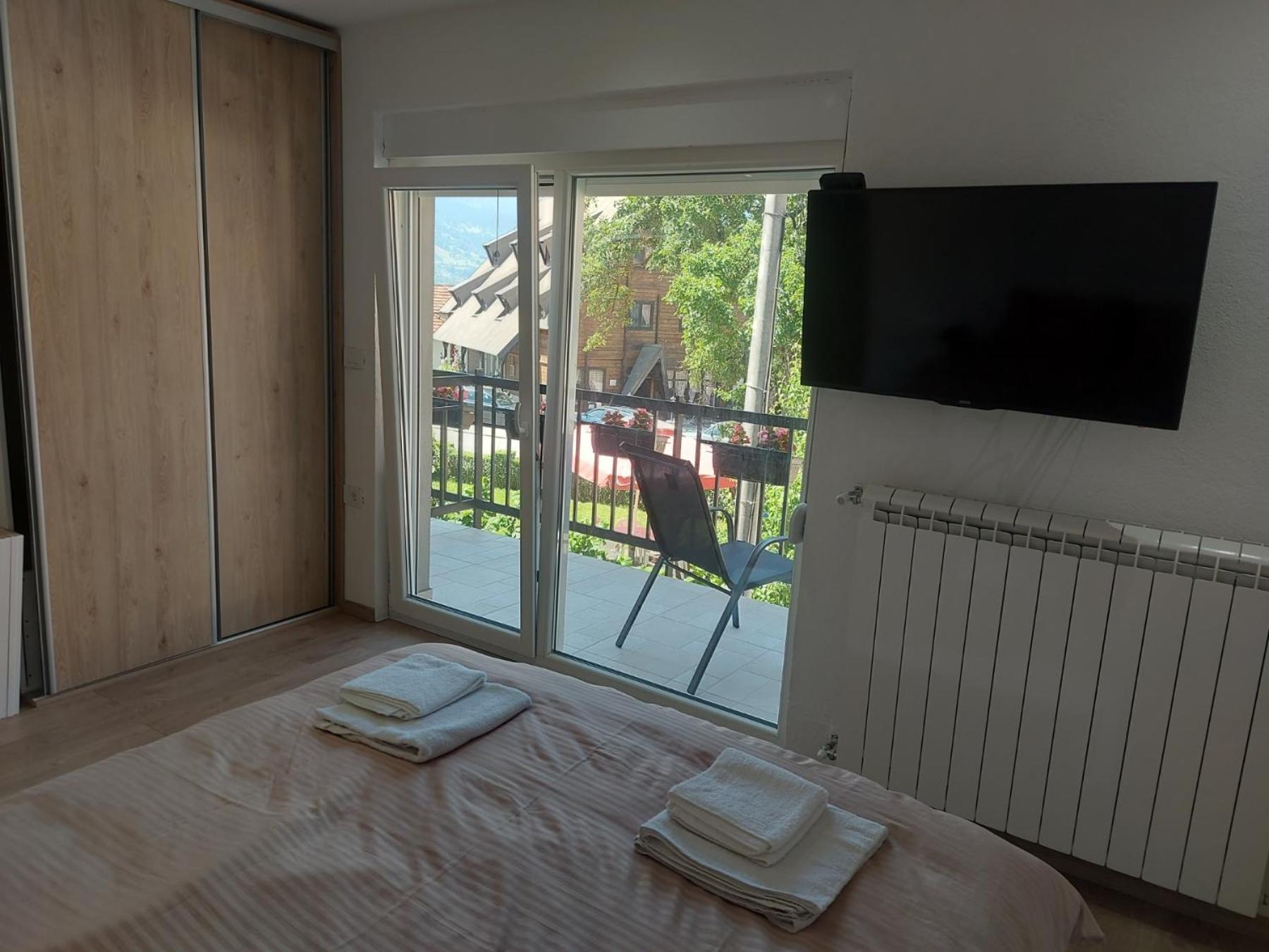 Rooms Lida & Friendly Home Plav Ngoại thất bức ảnh
