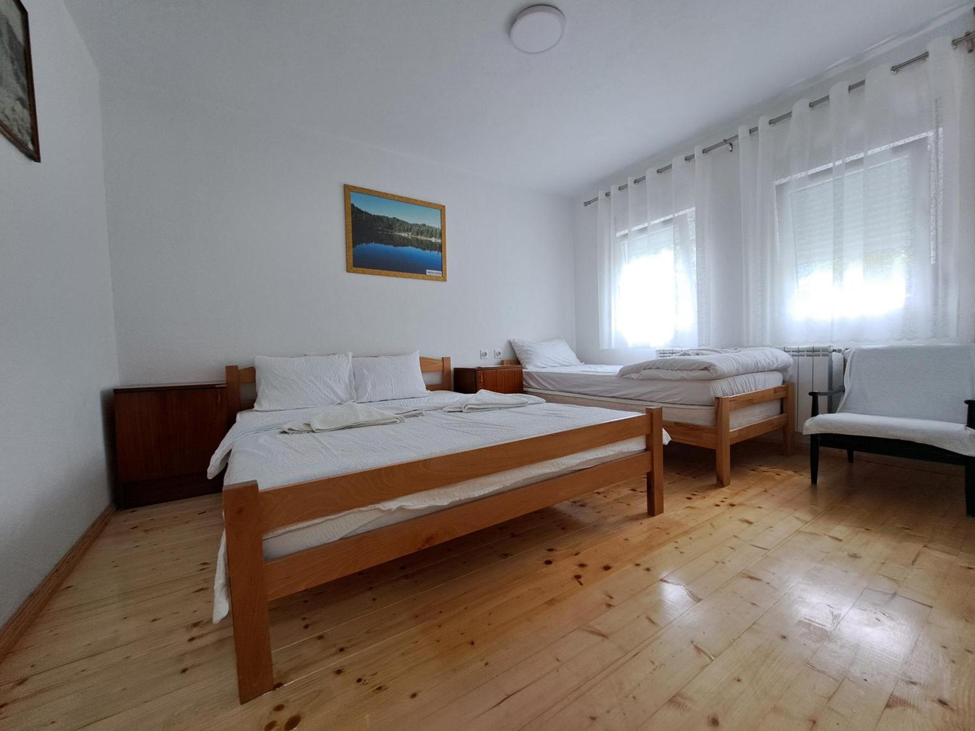 Rooms Lida & Friendly Home Plav Ngoại thất bức ảnh
