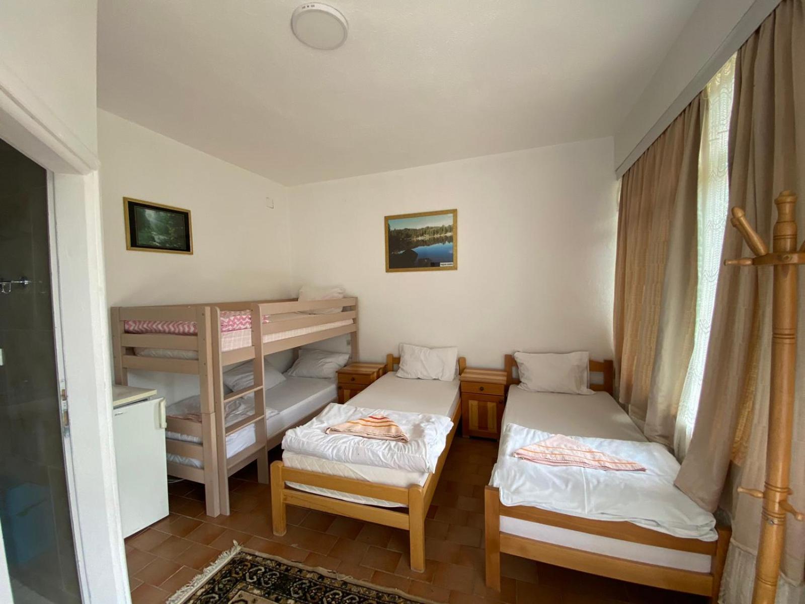 Rooms Lida & Friendly Home Plav Phòng bức ảnh